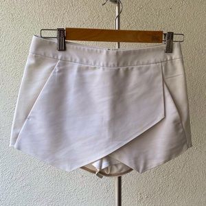 Express White Short Skirt - Size 0